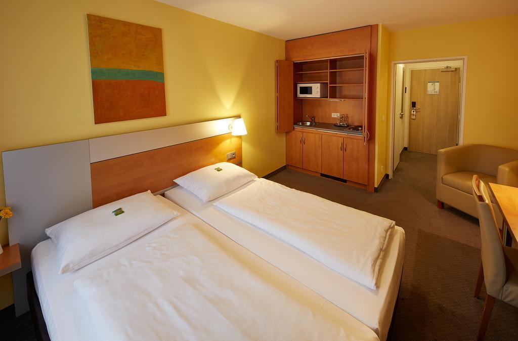 Ghotel Hotel & Living Muenchen-City Munique Quarto foto
